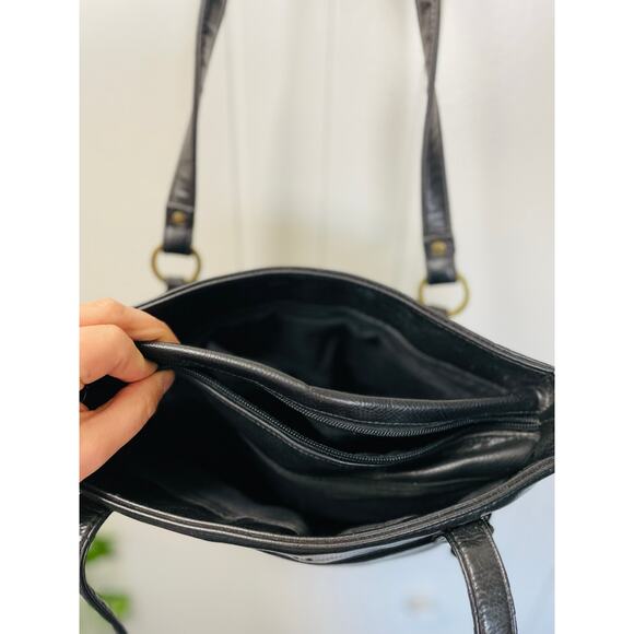 Crazy Horse Vintage Black Double Strap Vintage Purse by Liz Claiborne - Picture 8 of 11